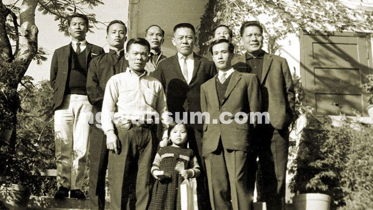 Leung Sheung Historical Photos of Ip Man and his students