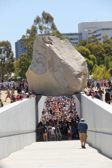 Levitated Mass Levitated Mass39 Chronicles a Boulder39s Trip to Los Angeles The New