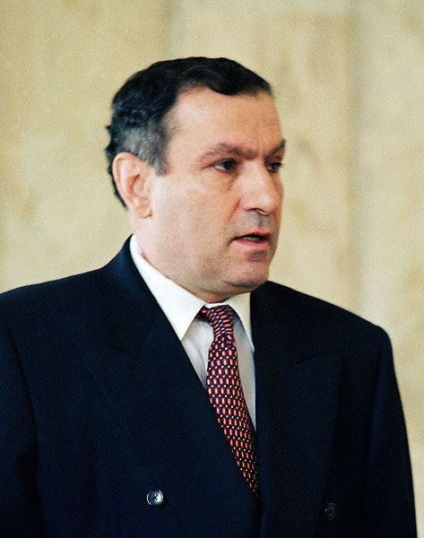 Levon Ter-Petrosyan The first President of the Republic of Armenia Library The