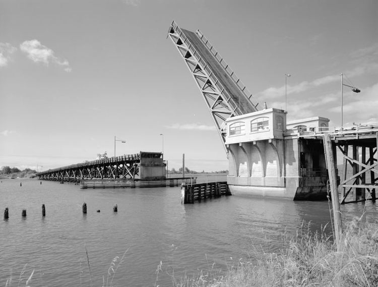 Lewis and Clark River Bridge
