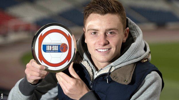 Lewis Macleod (footballer) BBC Sport Rangers Lewis MacLeod wins young player prize
