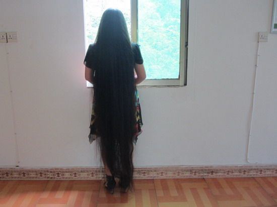 Li Jianying Li Jianying from Luzhou has 166 meters long hair2 ChinaLongHair