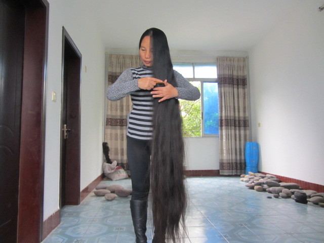 Li Jianying Li Jianying from Luzhou has 166 meters long hair5 ChinaLongHair