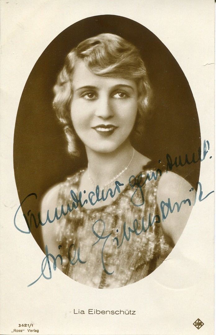Lia Eibenschütz Lia Eibenschtz autograph Signed vintage postcard photograph