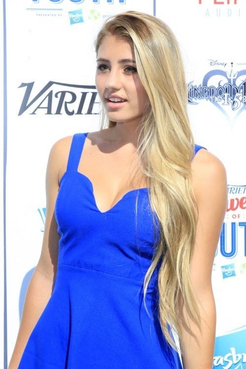 Lia Marie Johnson Lia Marie Johnson Clothes amp Outfits Steal Her Style
