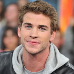 Liam Hemsworth Liam Hemsworth Single Again Celebrity Breakup Split and Divorce