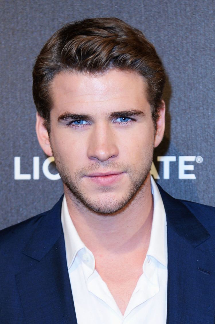 Liam Hemsworth Liam Hemsworth To Star In Thriller 39Cut Bank39 Deadline