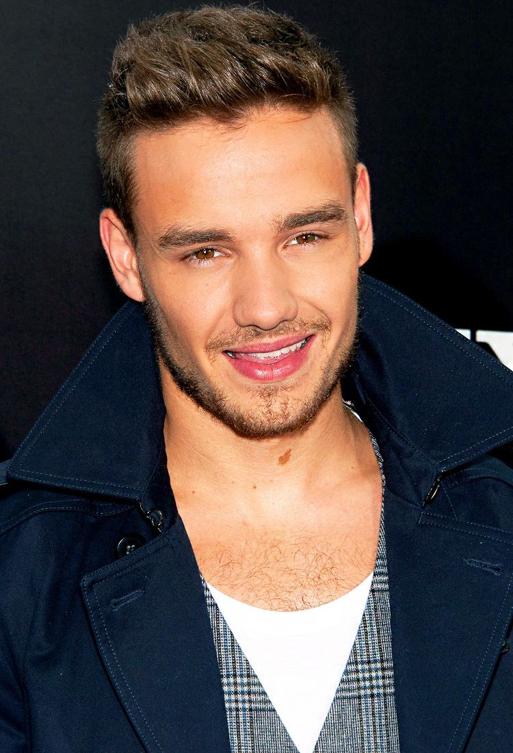 Liam Payne One Direction Star Liam Payne Takes High Speed Selfies
