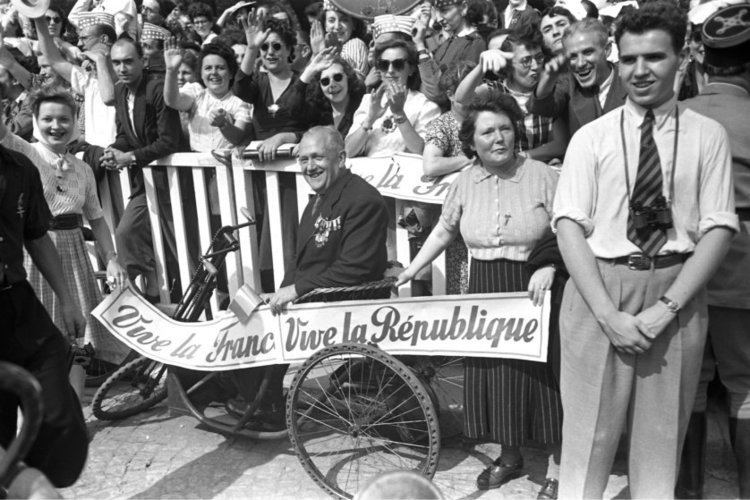 Liberation of Paris The Liberation of Paris 1944 A LIFE Photographer39s Story Timecom