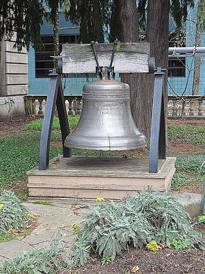 Liberty Bell (Portland, Oregon) httpsuploadwikimediaorgwikipediacommonsthu