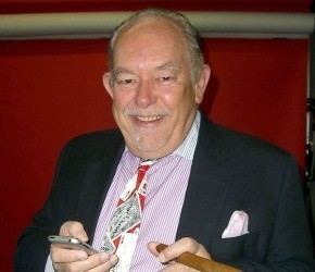 Lifestyles of the Rich and Famous Robin Leach Lifestyles of the Rich and Famous Life Today Luxury