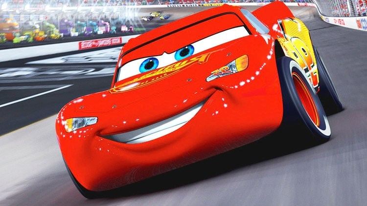 Draw MCQUEEN and CRUZ Avoiding The Crash with JACKSON STORM ,CHICK HICKS  and FRANCESCO in CARS 3