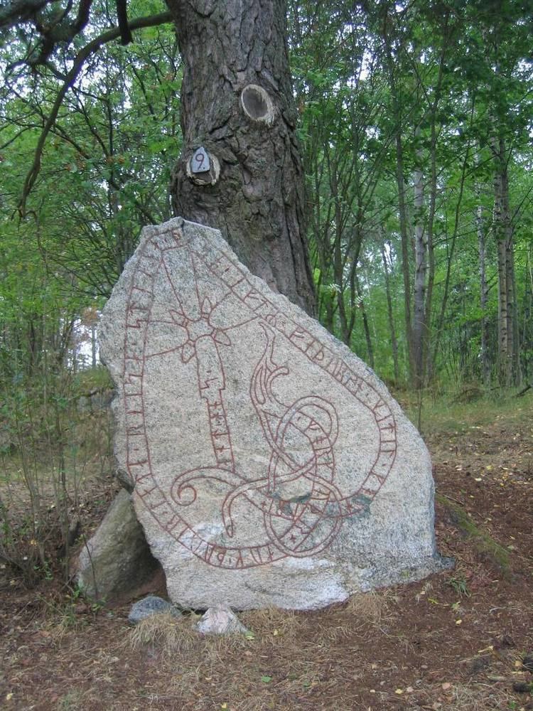 Lilla Vilunda runestones