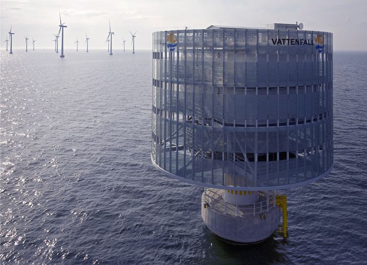 Lillgrund Wind Farm Offshore wind farm Lillgrund in the resund between Malm and