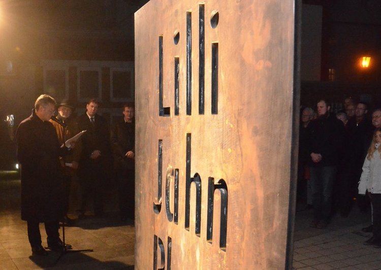Lilli Jahn Reichskristallnacht Gedenktafel in Guxhagen enthllt
