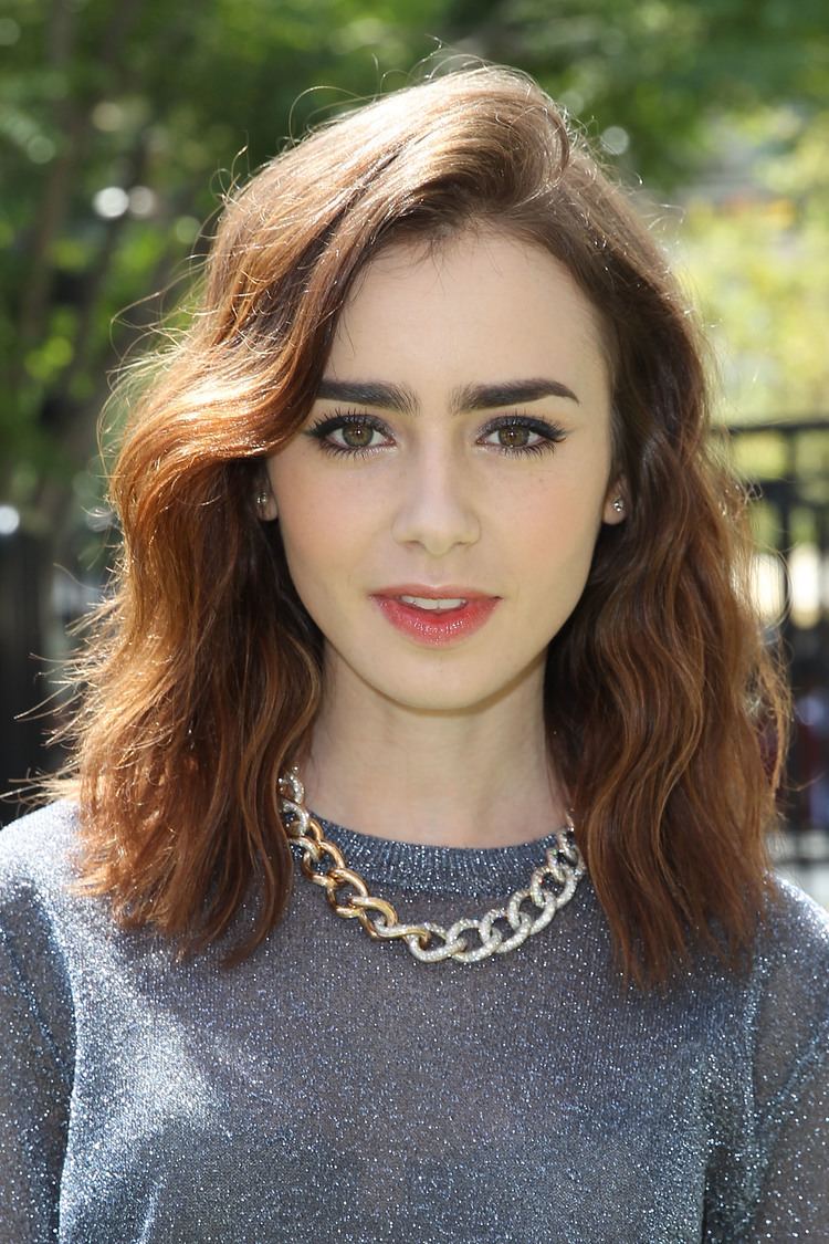 Lily Collins Lily Collins39 Hairstylist StyleCaster