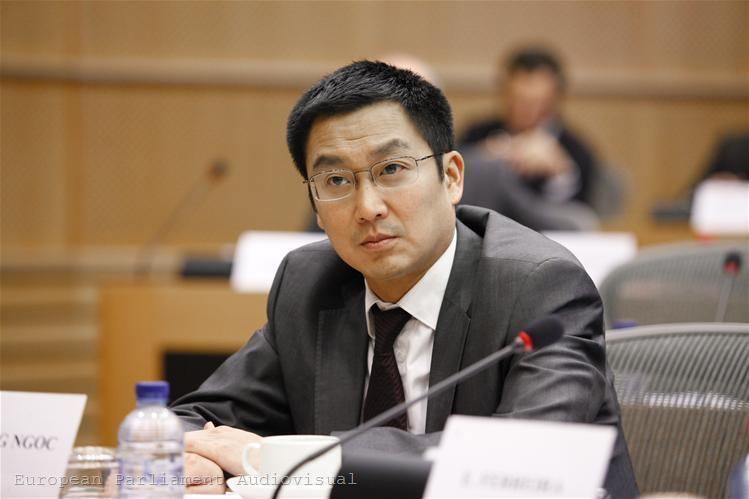 Liêm Hoang Ngoc MEPs Discuss Strengthening of Eurozone Discipline