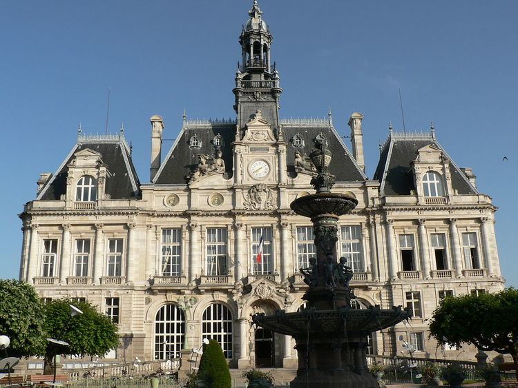 Limoges httpsuploadwikimediaorgwikipediacommonsthu