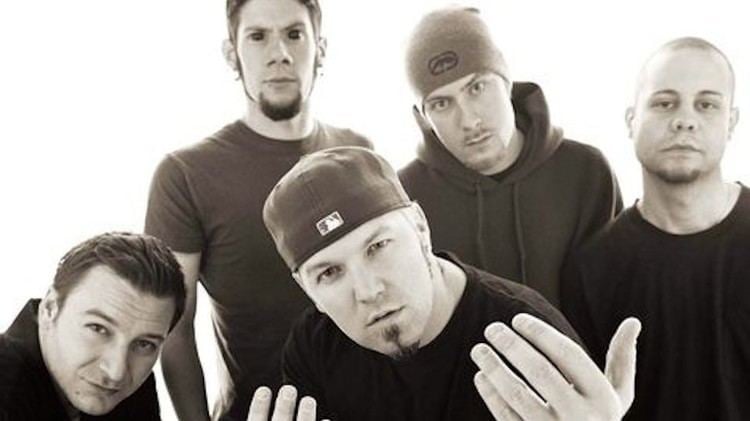 Limp Bizkit This Limp Bizkit Parody Christmas Song Is The WorstBest Thing Ever