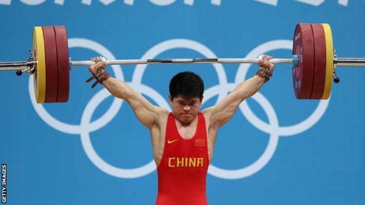 Lin Qingfeng Olympics weightlifting Lin Qingfeng wins 69kg gold BBC