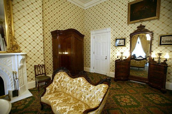 Lincoln Bedroom Michelle Obama says Lincoln Bedroom Now Off Limits for Sleepovers