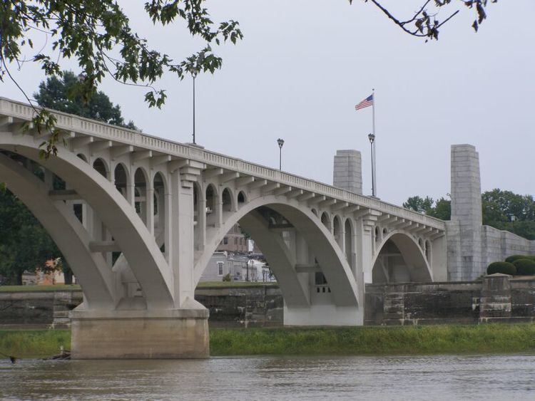 Lincoln Memorial Bridge
