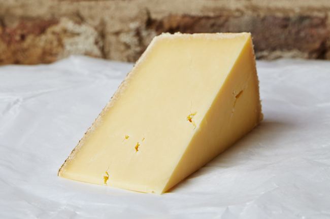 Lincolnshire Poacher cheese httpslincolnshirepoachercheesecomwpcontentu