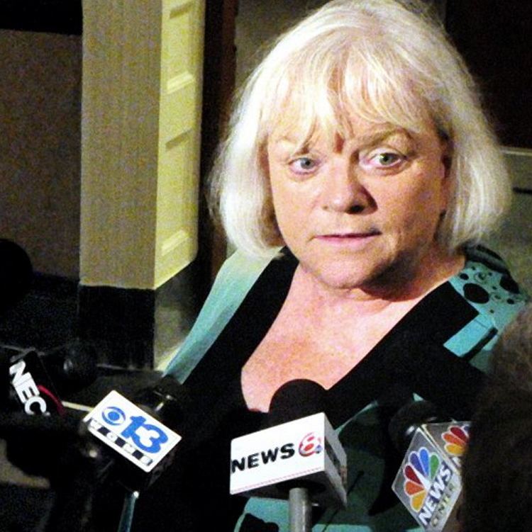 Linda Bean Linda Bean responds to PETA39s allegations of cruelty The