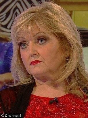 Linda Nolan idailymailcoukipix20140126article01AEFF