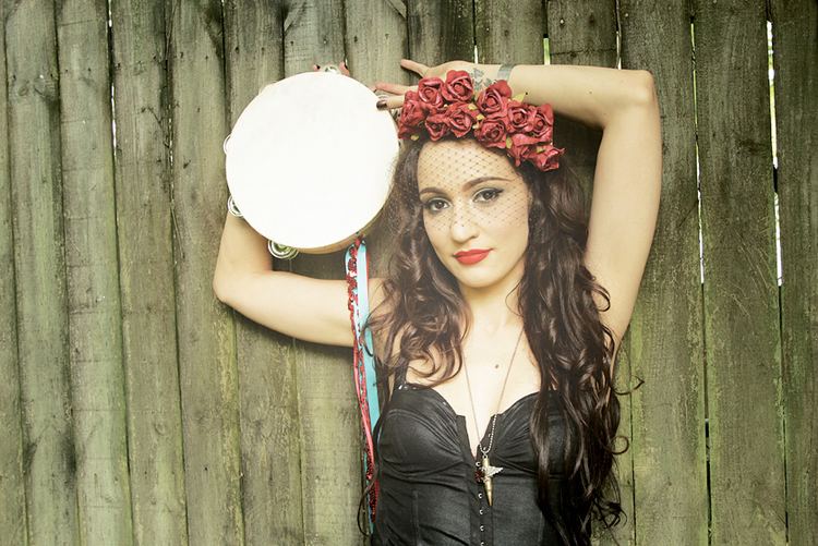 Lindi Ortega New Music To Know Lindi Ortega Rolls With Punks amp the