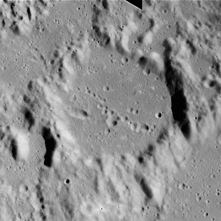 Lindsay (crater)