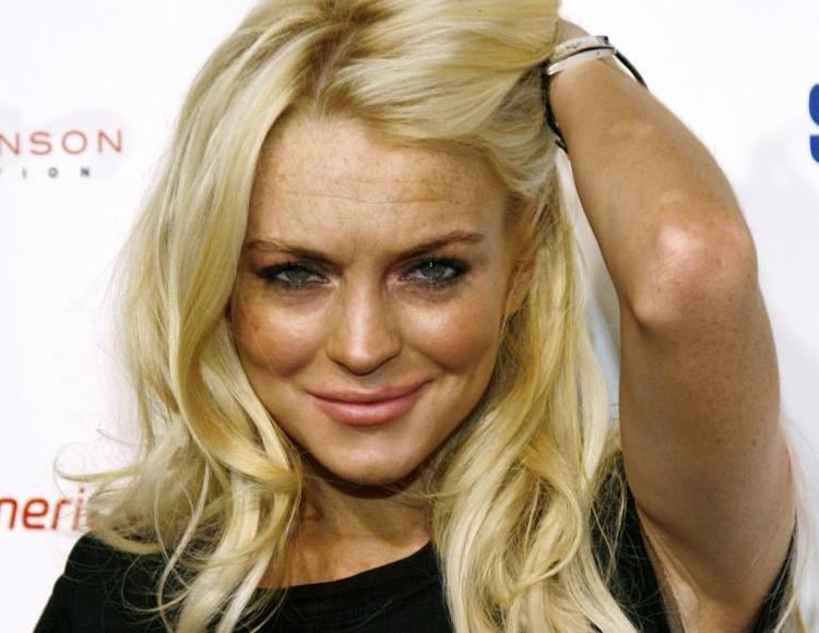 Lindsay Lohan gent100601lilo355pjpg