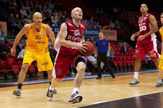 Lionel Bosco Basketballer Lionel Bosco ruilt Luik voor Bergen Sportwereld