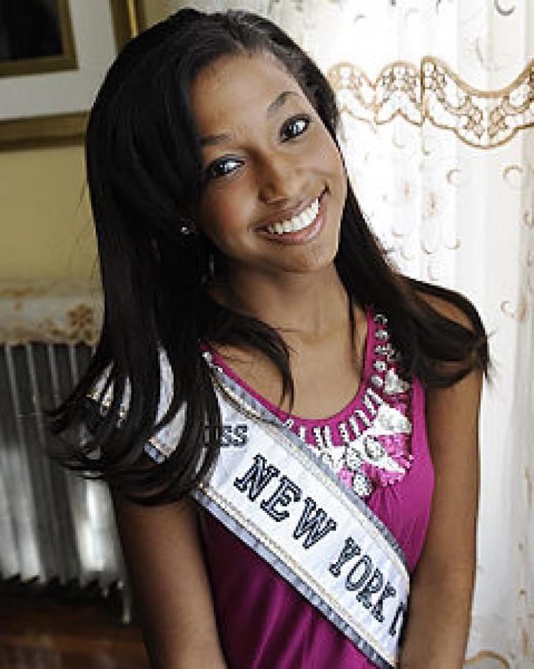 Lisa Drouillard Daughter of Haitians is Miss Teen NY NY Daily News