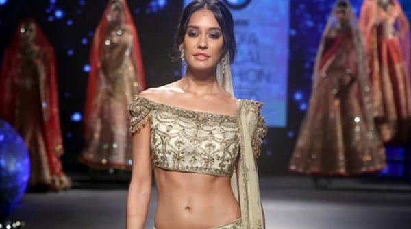 Lisa Haydon Lisa Haydon is a moody dresser The Indian Express