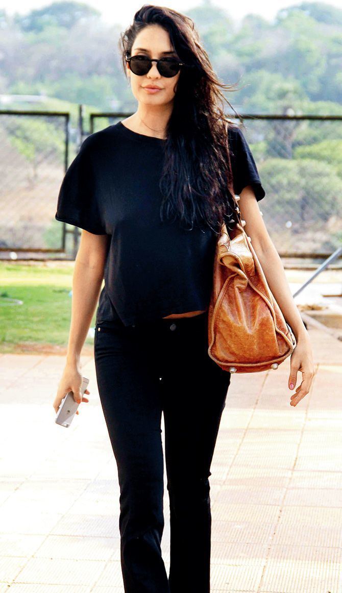 Lisa Haydon 60 best Fashionista images on Pinterest Lisa haydon Bollywood