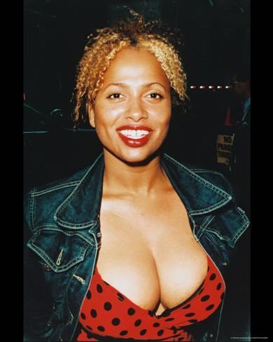 Lisa Nicole Carson Lisa Nicole Carson Opens Up About her Struggle With