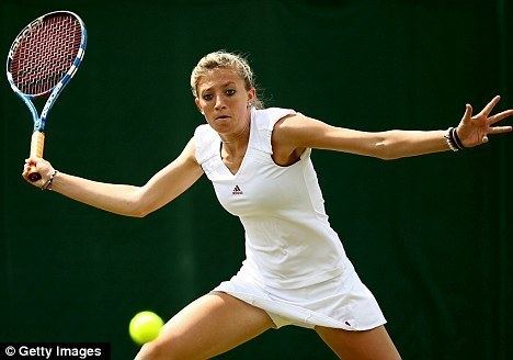 Lisa Whybourn Lisa Whybourn fails to qualify for Wimbledon but breaks