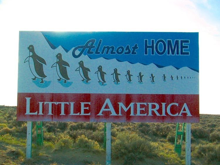 Little America, Wyoming httpsuploadwikimediaorgwikipediaendd5Lit