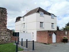 Little Castle House, Monmouth httpsuploadwikimediaorgwikipediacommonsthu