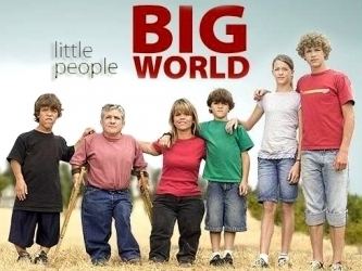Little People, Big World godijustwantaspace Little People Big World
