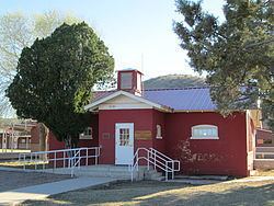 Little Red Schoolhouse (Beyerville, Arizona) httpsuploadwikimediaorgwikipediacommonsthu