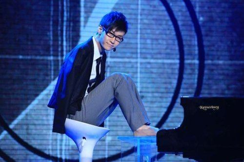 Liu Wei (pianist) Armless pianist Liu Wei wins Chinas Got Talent Whats On Xiamen