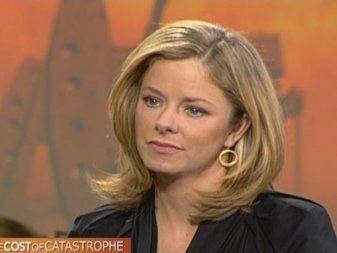 Lizzie O'Leary SAD NEWS Star Reporter Lizzie O39Leary Leaves Bloomberg TV For New