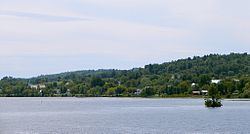 L'Île-du-Grand-Calumet, Quebec httpsuploadwikimediaorgwikipediacommonsthu