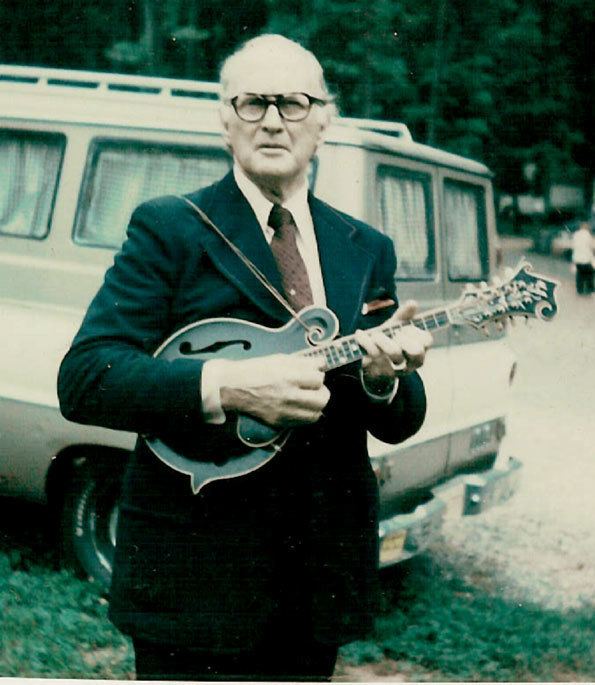 Lloyd Loar The Mandolin Archive Gibson F5 Mandolin 76554 Signed by Lloyd Loar