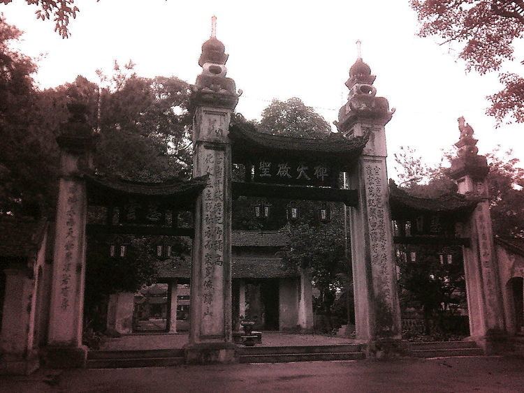Láng Temple