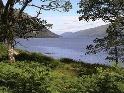 Loch Lochy httpsuploadwikimediaorgwikipediacommonsthu