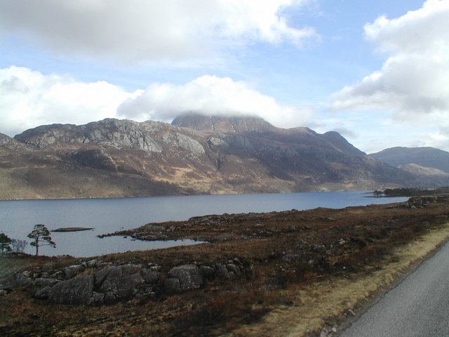 Loch Loyal httpsuploadwikimediaorgwikipediacommons22