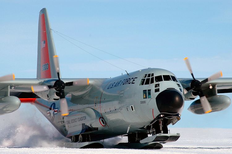 Lockheed LC-130 Le Lockheed LC130 un Hercules skieur avionslegendairesnet